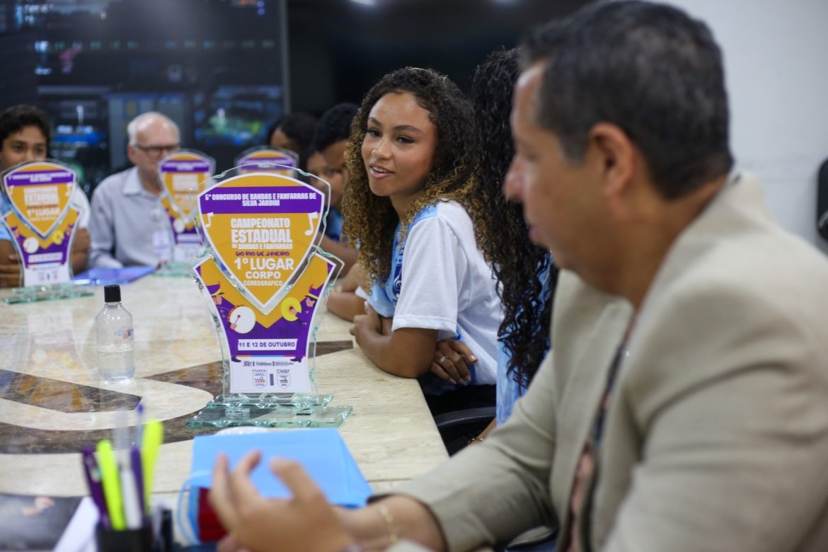 notasvr fanfarra bicampeÃ estadual adraiana cópio pmvr11