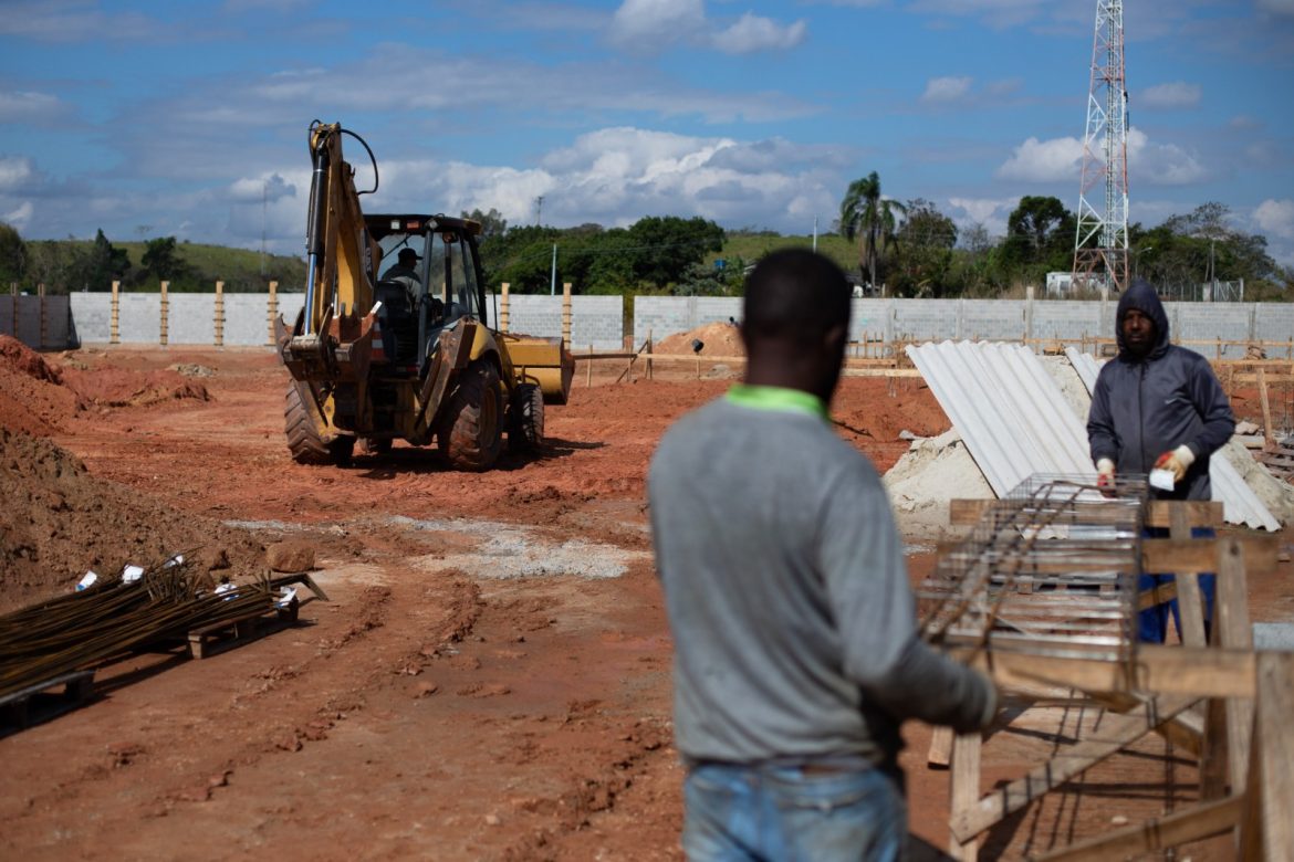 obra do bac da pm, em volta redonda, está próxima de concluir a parte das fundações cris oliveira secom11