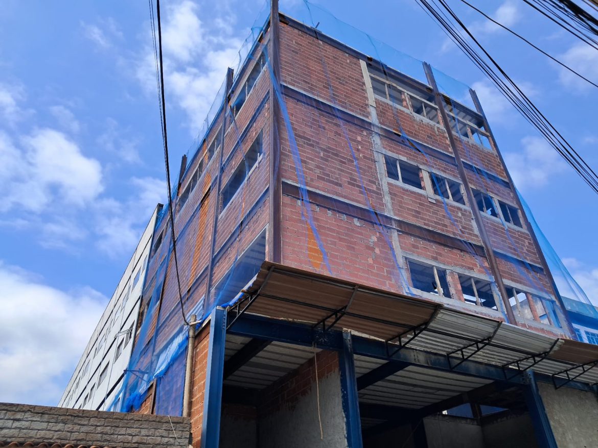 parte externa da alvenaria das obras do futuro hospital da criança de volta redonda está finalizada geraldo gonçalves pmvr111 parte externa da alvenaria das obras do futuro hospital da criança de volta redonda está finalizada geraldo gonçalves pmvr111