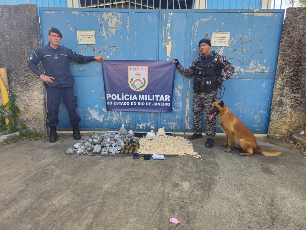 polícia apreende arma, drogas e rádio comunicador em operações distintas em barra mansa divulgação11 polícia apreende arma, drogas e rádio comunicador em operações distintas em barra mansa divulgação11