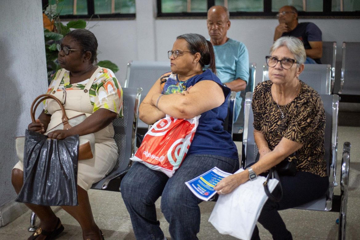 policlínica da cidadania de volta redonda pelo dia de combate ao avc adriana cópio secom112