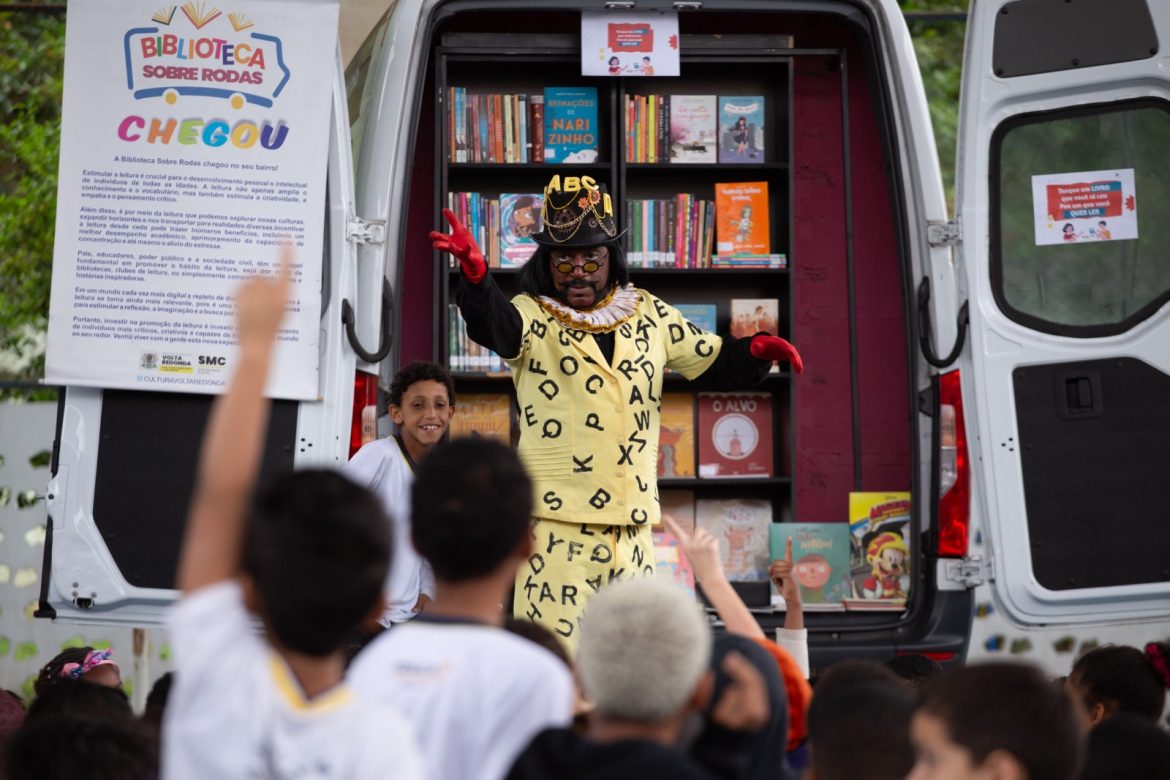 programação especial da biblioteca sobre rodas cris oliveira pmvr12 programação especial da biblioteca sobre rodas cris oliveira pmvr12