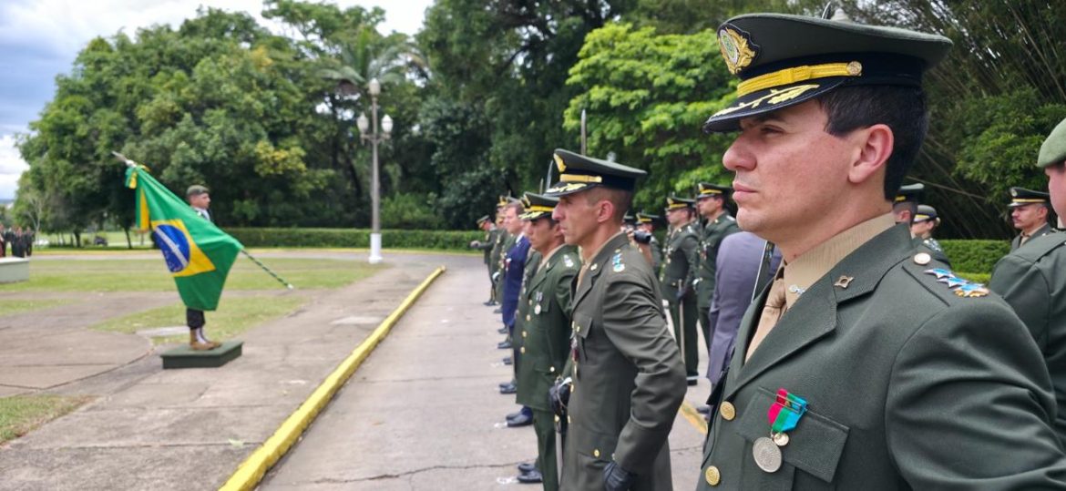 17.cf.res.cidades.aman celebra dia da bandeira com formatura.solenidade.divullgaaÇÃoaman (2)