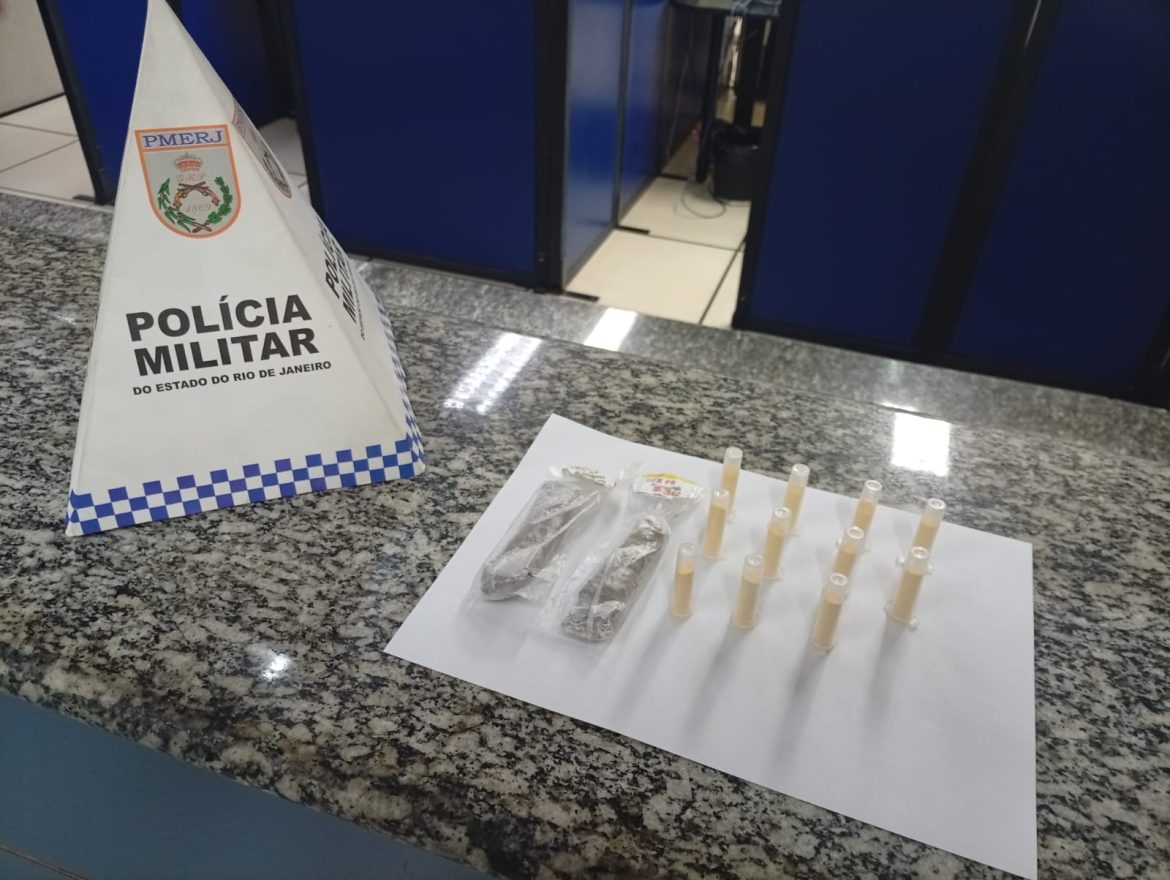 17.cf.res.polÍcia.dupla é presa suspeita de tráfico.divulgaÇÃopm