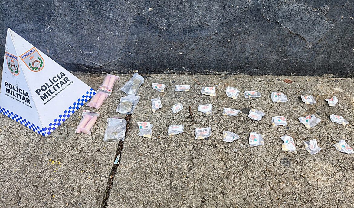 17.cf.res.polÍcia.suspeitos de tráfico fogem e abandonam drogas.divulgaÇÃopm