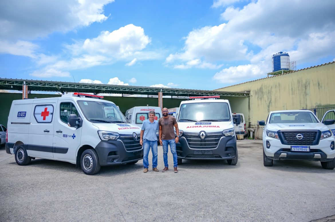 22.cf.res.cidades.porto real amplia frota com novas ambulâncias.fabianosabinopmpr