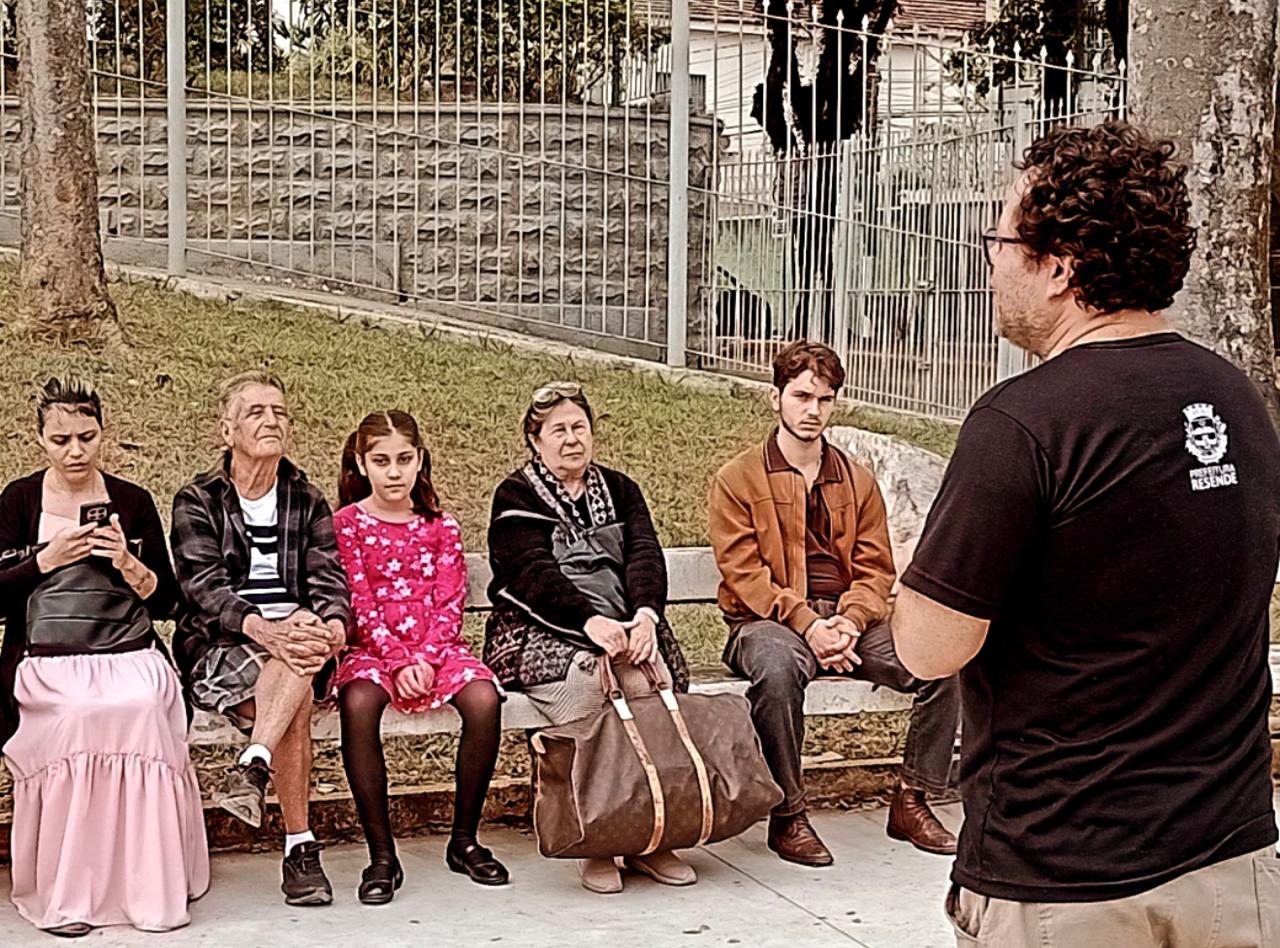 27.cf.res.cidades.passeio revisita espaços simbólicos.2.roteiro.divulgaÇÃopmr