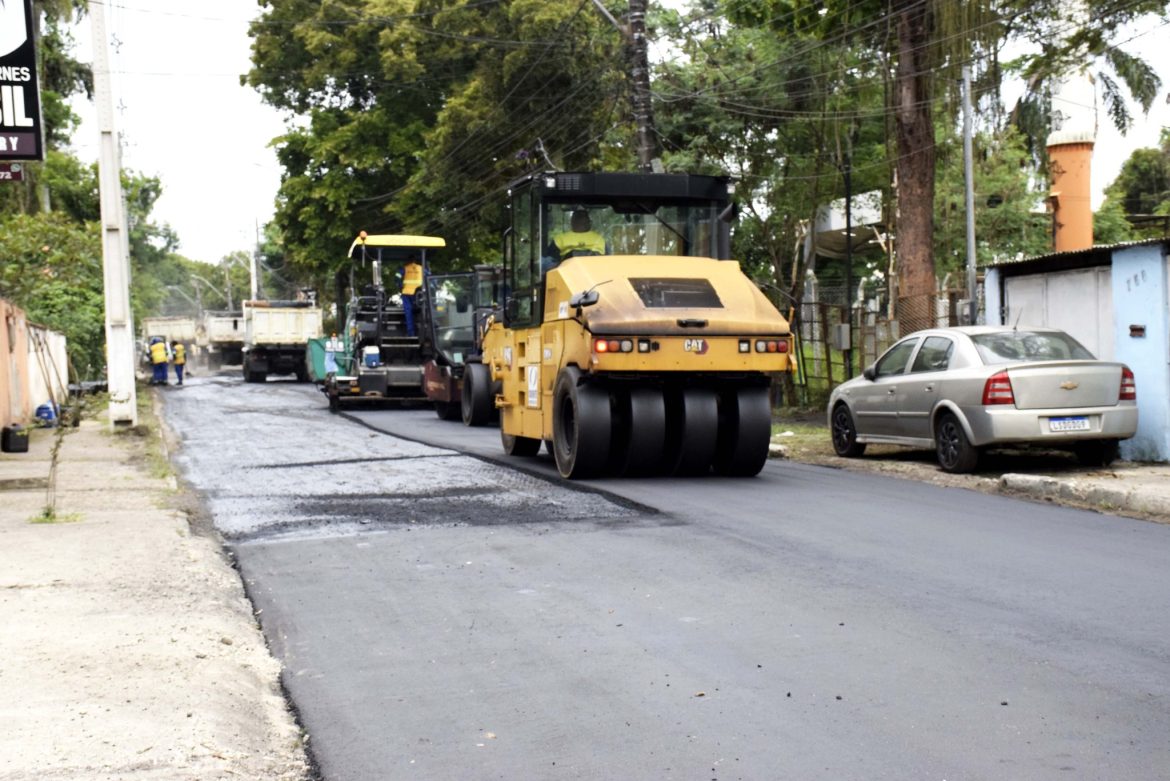 30.cf.res.cidades.bairro itapuca recebe nova pavimentação.1.equipes.redessociais (3)
