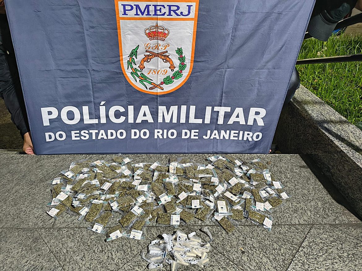 34.cf.res.polÍcia.pm prende suspeito e apreende quase dois quilos.divulglaÇÃopm