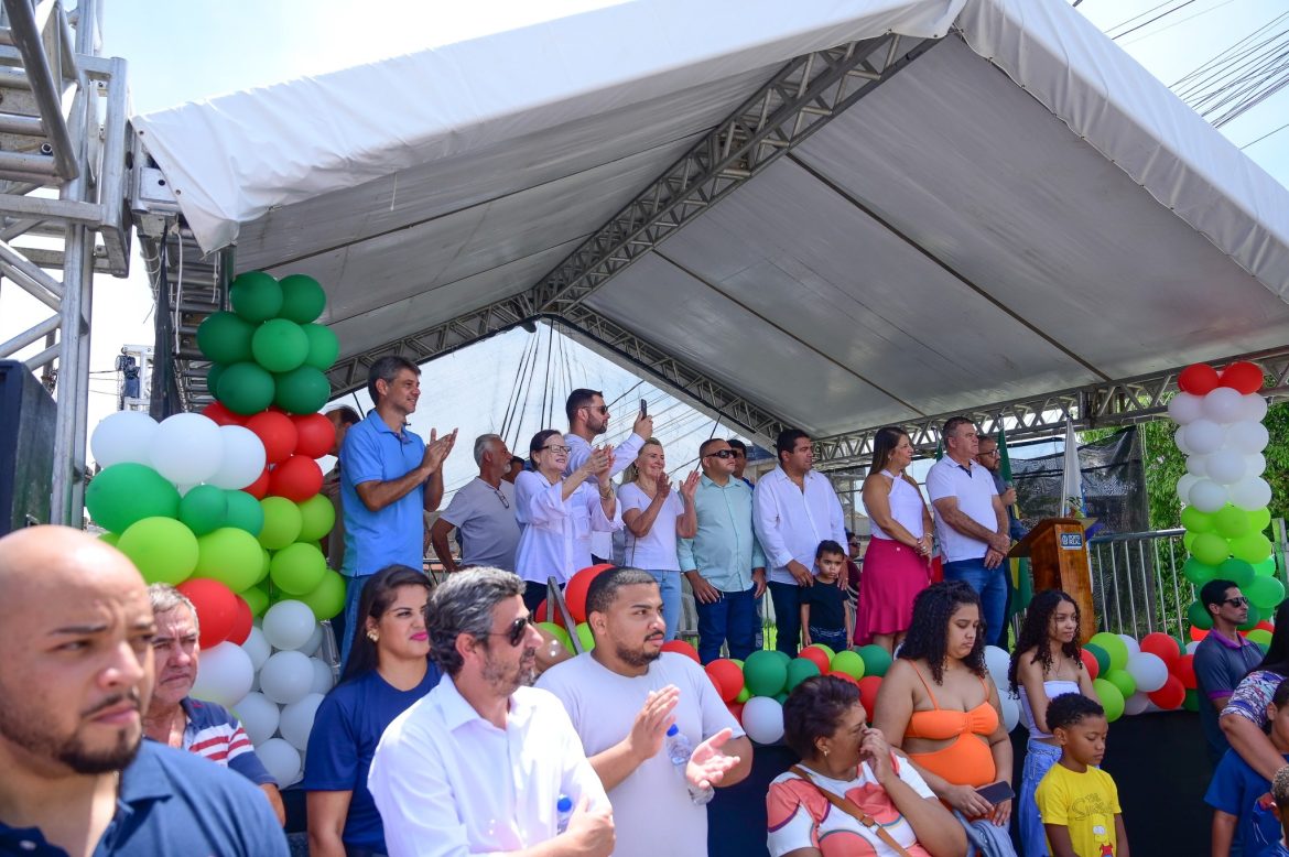 37.cf.res.cidades.desfile dos 30 anos de porto.1.alexandres.redessociais (2)