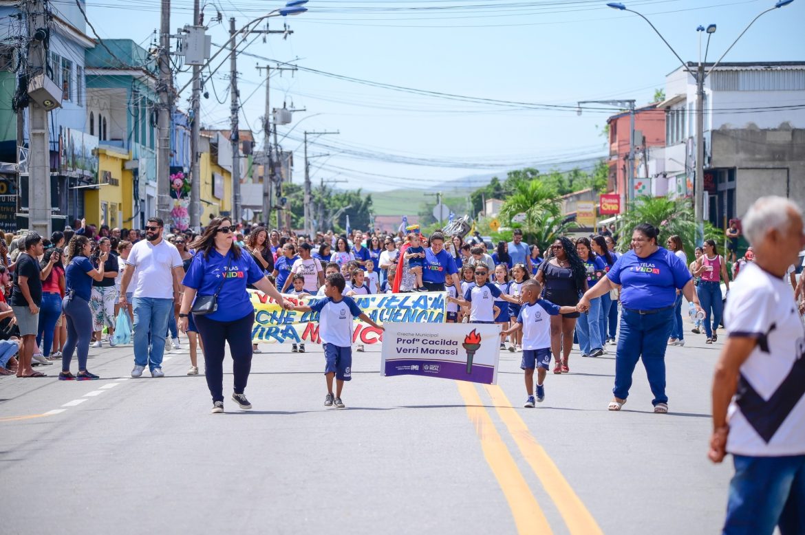 37.cf.res.cidades.desfile dos 30 anos de porto.2.desfile.redessociais