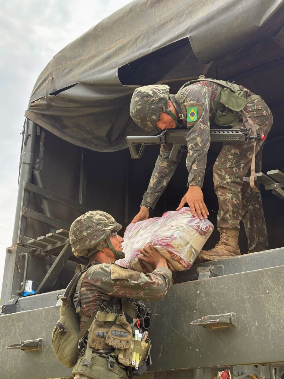 40.cf.res.cidades.aman conclui manobra escolar.1.cadetes.divulgaÇÃoman (6) 40.cf.res.cidades.aman conclui manobra escolar.1.cadetes.divulgaÇÃoman (6)