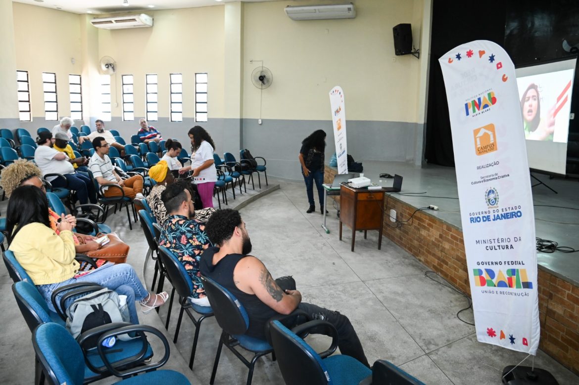 a caravana cultural representa oportunidade para troca de conhecimentos entre os parrticipantes gabriel borges