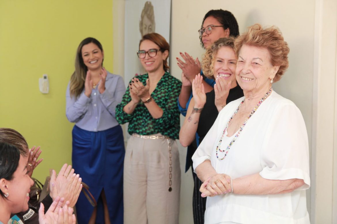 b4f7871b 5279 4be7 8d40 8176d701b258