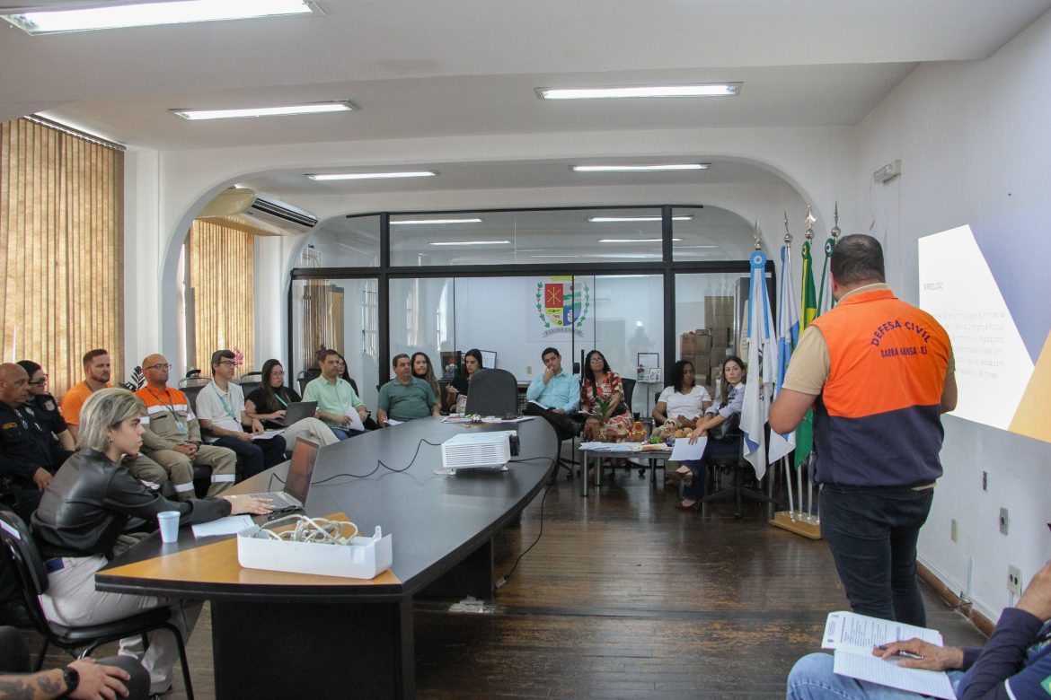 barra mansa realiza reunião de alinhamento para ações de resposta no período de chuvas chico de assis