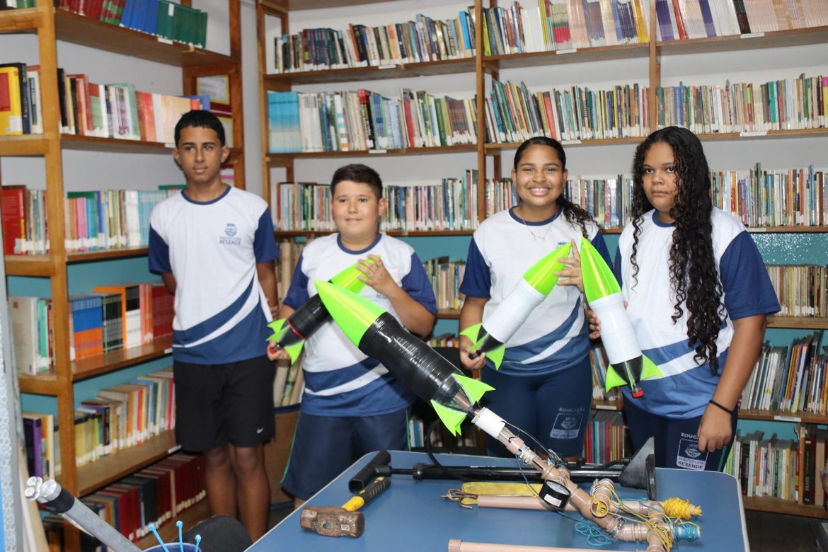 coluna notas e notas.2.alunos.redessociais.res251126 (2)