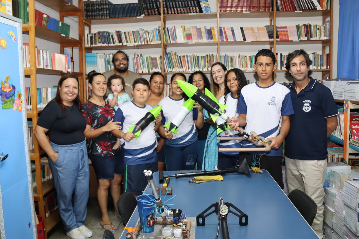 coluna notas e notas.2.alunos.redessociais.res251126 (4)