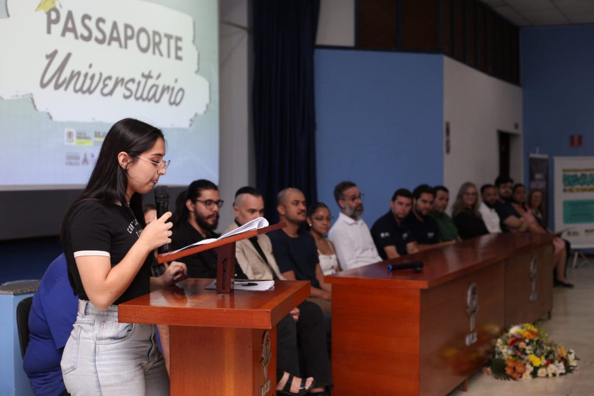 estudantes de volta redonda comemoram preparação para enem no encerramento do ‘passaporte universitário’ adriana cópio secom12 estudantes de volta redonda comemoram preparação para enem no encerramento do ‘passaporte universitário’ adriana cópio secom12