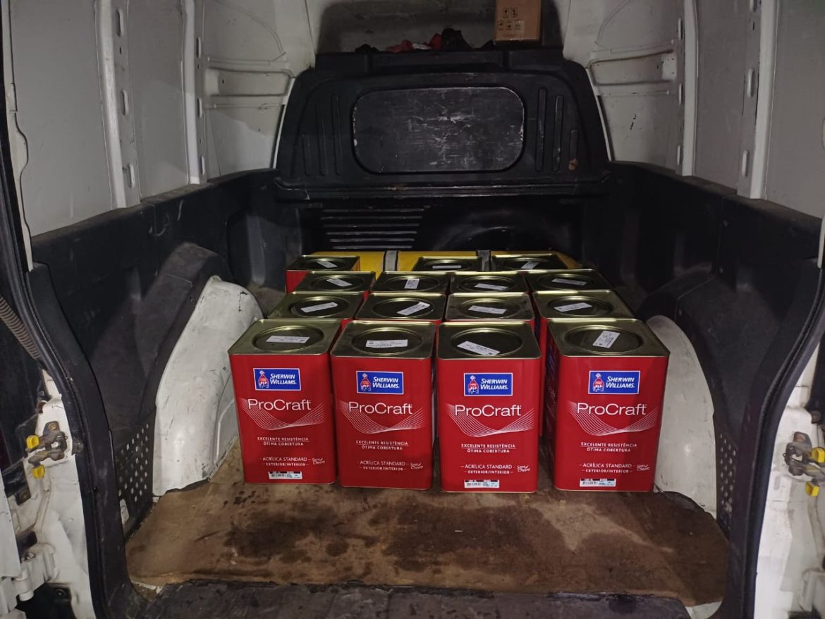 fb7dffb5 8c7b 4b48 988f 88d5f2dfd903