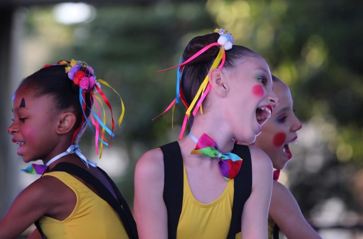fim de semana com espetáculos gratuitos de dança em volta redonda cris oliveira secom111