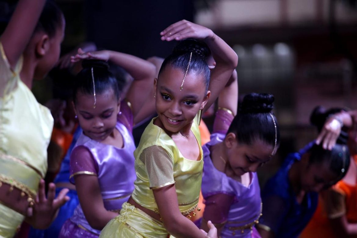 fim de semana com espetáculos gratuitos de dança em volta redonda cris oliveira secom12