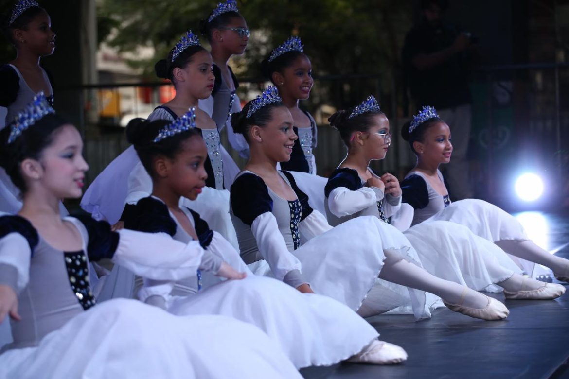 fim de semana com espetáculos gratuitos de dança em volta redonda cris oliveira secom13