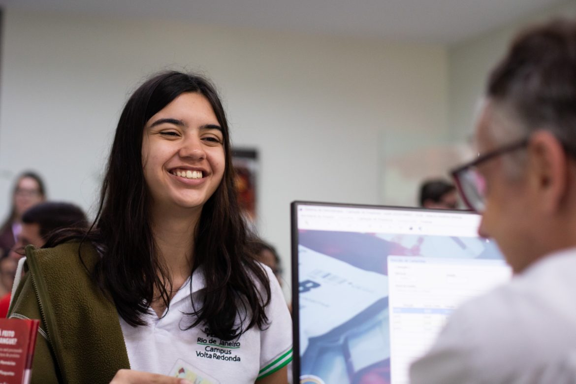 hemonúcleo de volta redonda recebe doação de 19 alunos do ifrj no dia nacional do doador voluntário de sangue cris oliveira secom1