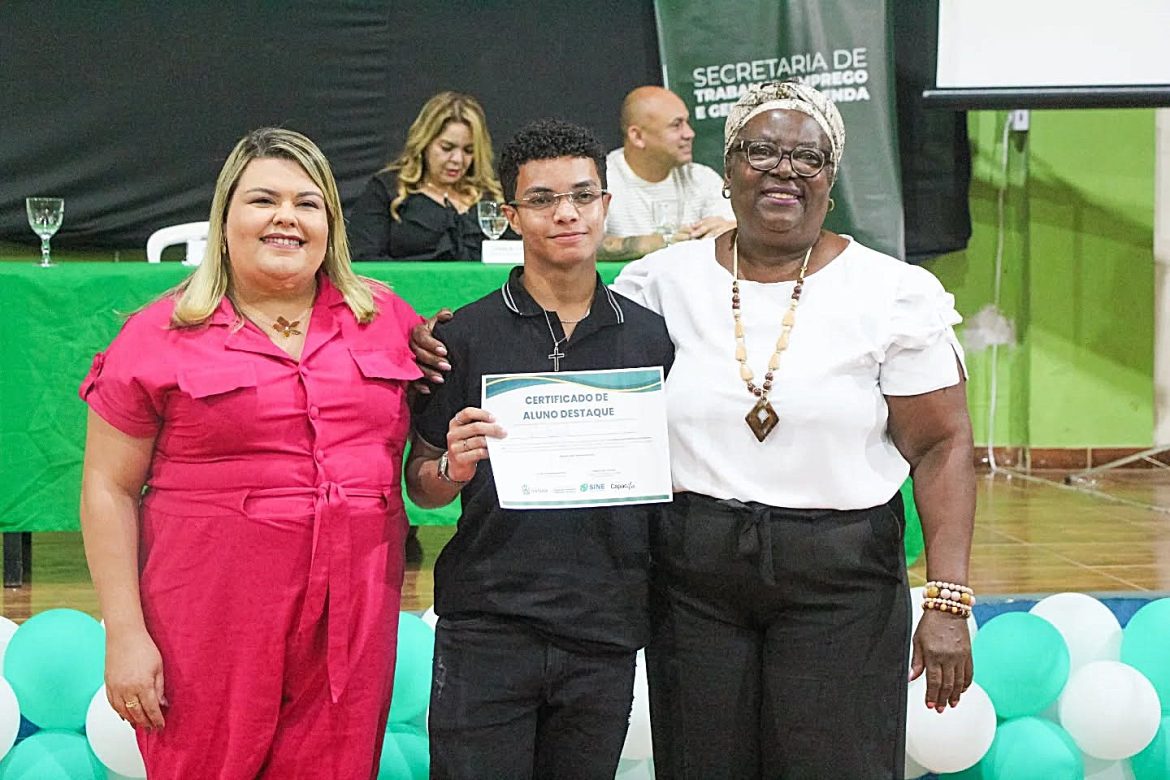 itatiaia realiza formatura de nova turma do projeto capacita redes sociais (2)