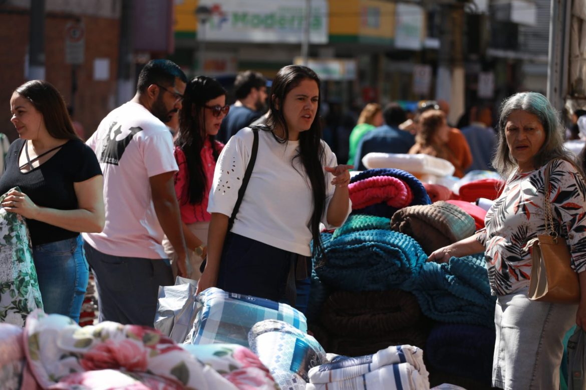 notasvr Última ediÇÃo de 2025 da ‘rua de compras arquivo cris oliveira1