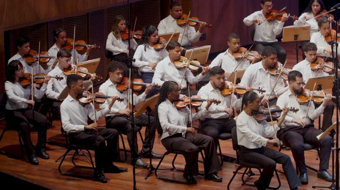orquestra de cordas de volta redonda destacada reprodução secom11 orquestra de cordas de volta redonda destacada reprodução secom11