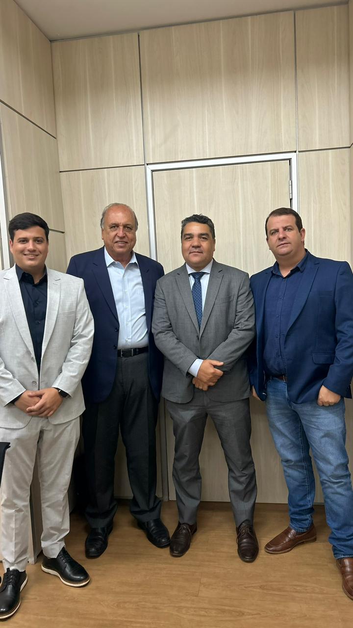 prefeito pezão busca em brasília novos recursos e projetos para piraí divulgação111 prefeito pezão busca em brasília novos recursos e projetos para piraí divulgação111