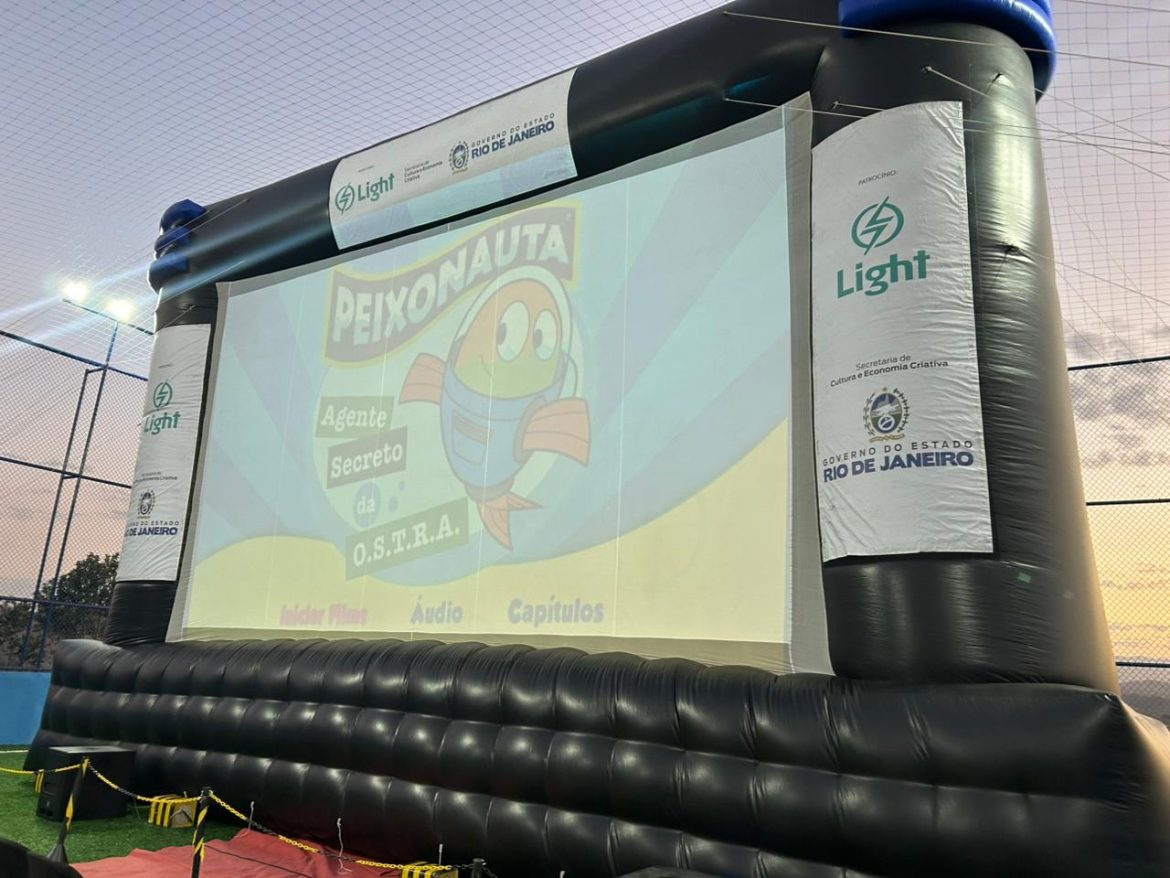 projeto cinema itinerante leva sessões gratuitas aos bairros de barra mansaleandro tavares