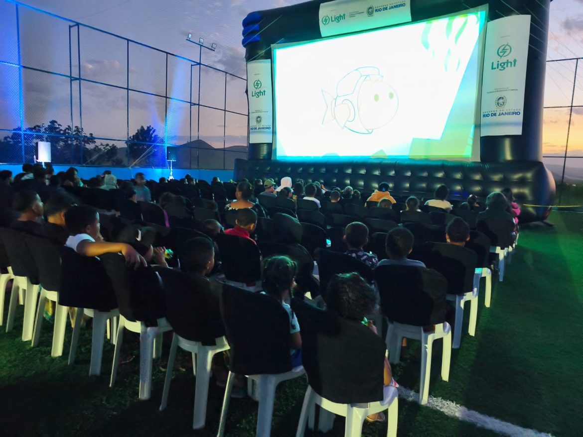 projeto cinema itinerante leva sessões gratuitas aos bairros de barra mansaleandro tavares1 projeto cinema itinerante leva sessões gratuitas aos bairros de barra mansaleandro tavares1