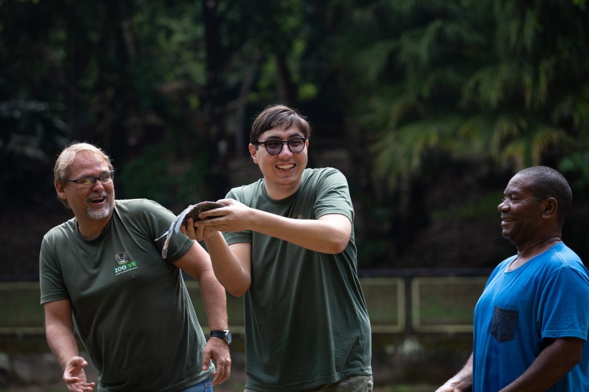 projeto ‘pesque e não pague’ do zoo volta redonda recebe reforço de mais 200 quilos de tilápia cris oliveira secom1