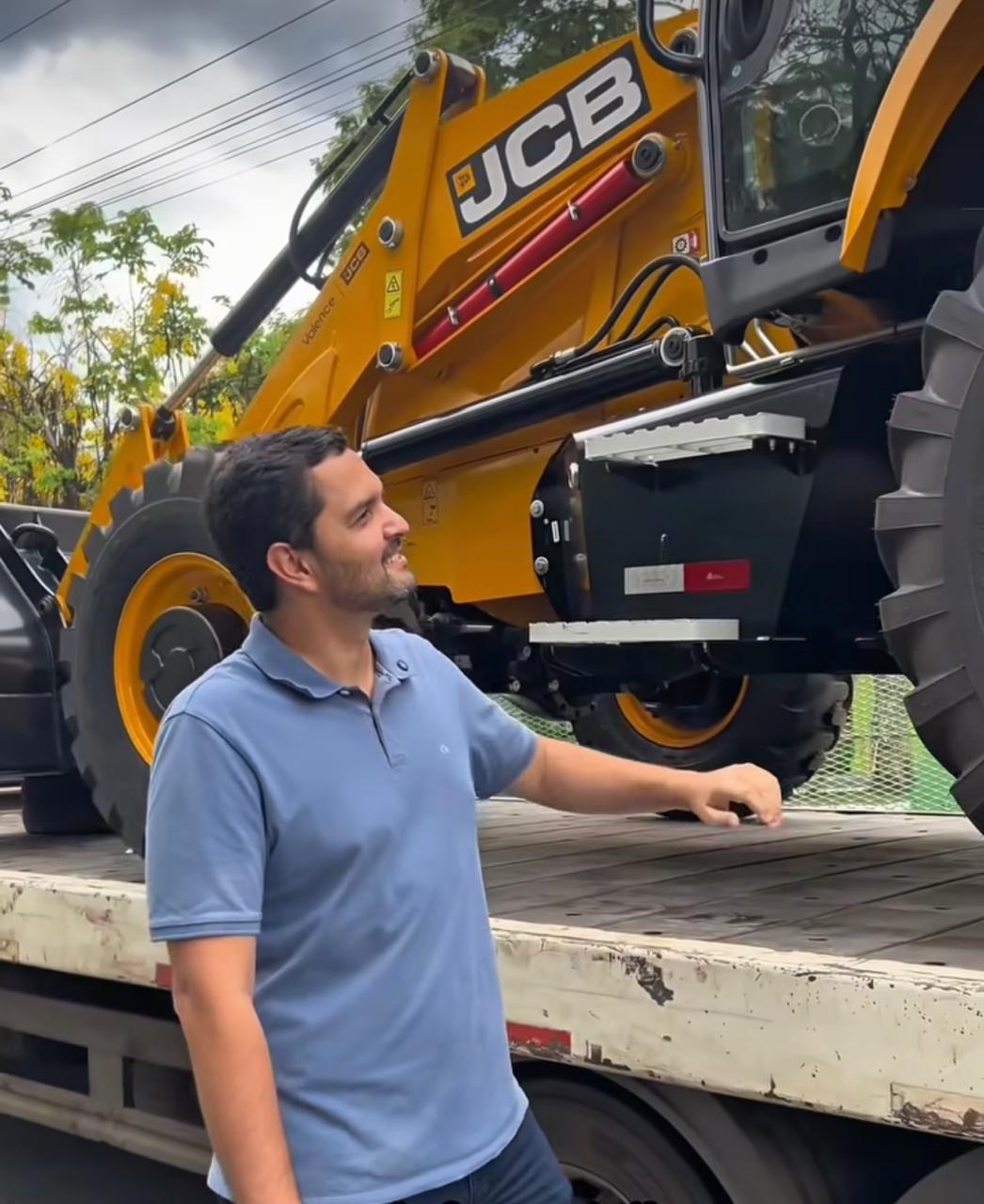 25.cf.res.cidades.kaio márcio anuncia compra de duas.1.prefeito kaio.redessociais (2) 25.cf.res.cidades.kaio márcio anuncia compra de duas.1.prefeito kaio.redessociais (2)