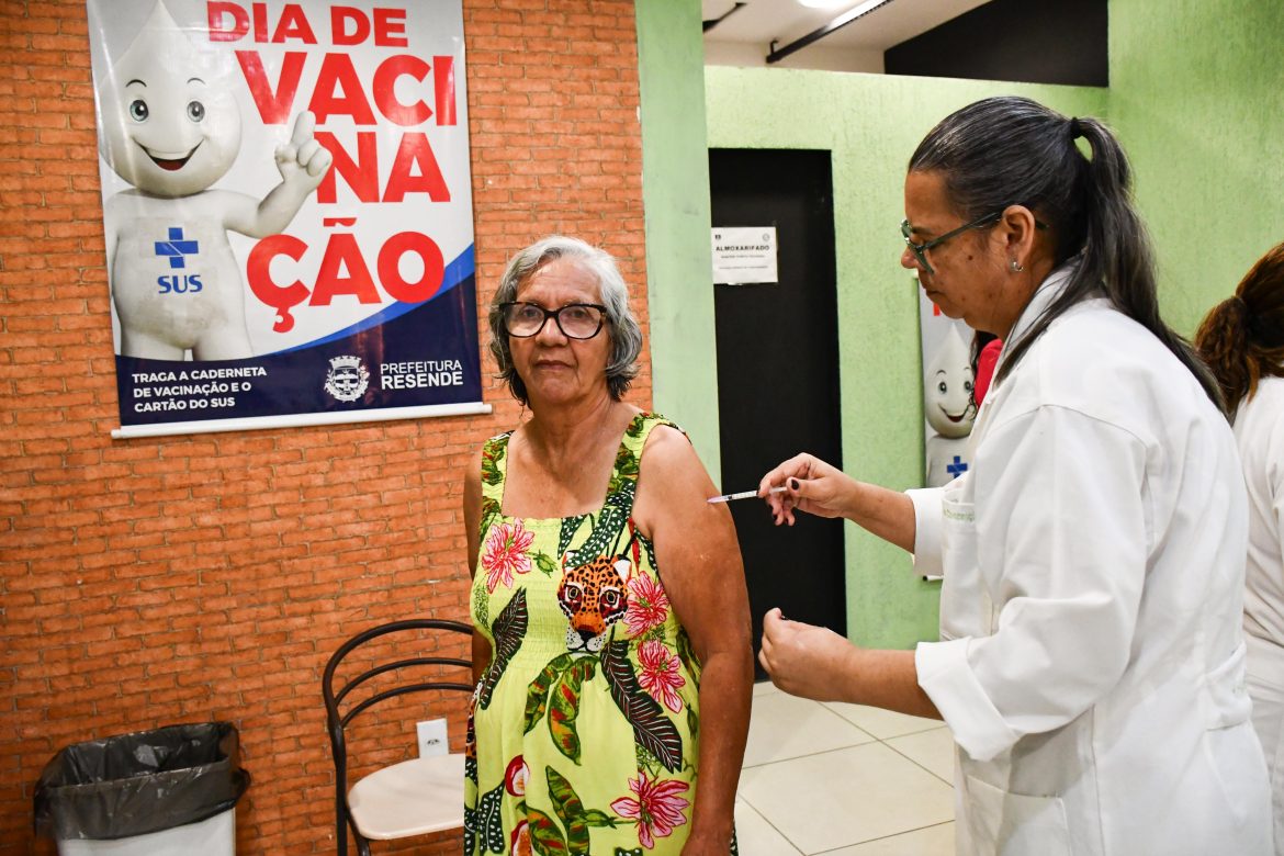 27.cf.res.cidades.resende mantém vacinação.1.vacinaÇÃo.raimundobrasilpmr