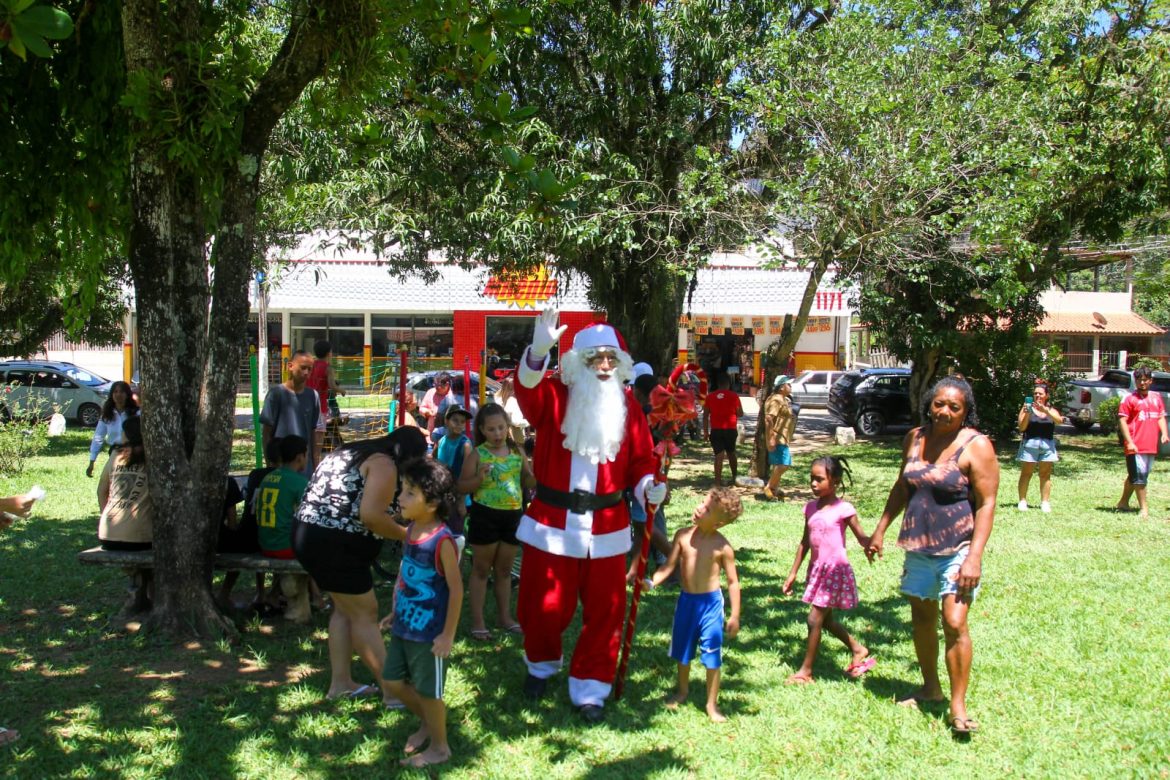 32.cf.res.cidades.crianças de são josé do turvo.1.papainoel.joÃovitordiaspmbp