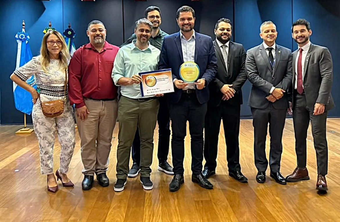 39.cf.res.polÍtica.itatiaia recebe selo ouro de transparência.redessociais