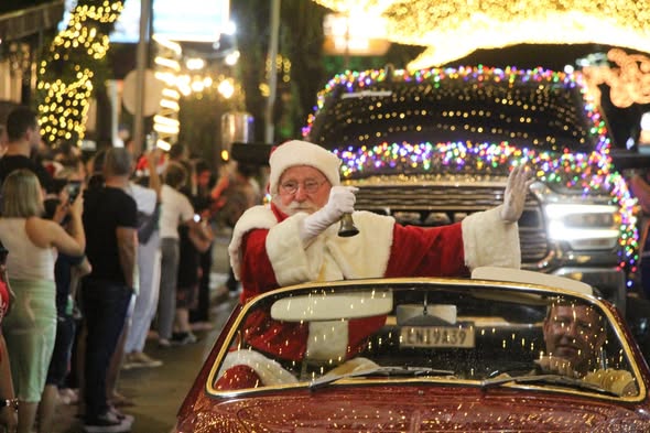44.cf.res.cidades.neve em penedo e parada de natal.2.parada.redessociais (4)