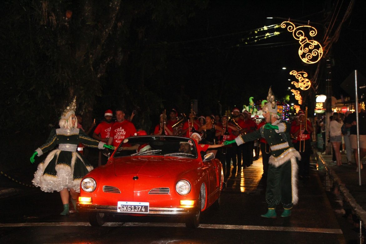 44.cf.res.cidades.neve em penedo e parada de natal.2.parada.redessociais (5) 44.cf.res.cidades.neve em penedo e parada de natal.2.parada.redessociais (5)