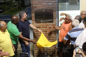 56.cf.res.cidades.neto entrega praça revitalizada.2.praÇa.adrianacÓpiopmvr