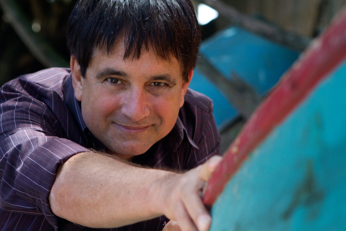 byafra 001 by lívio campos