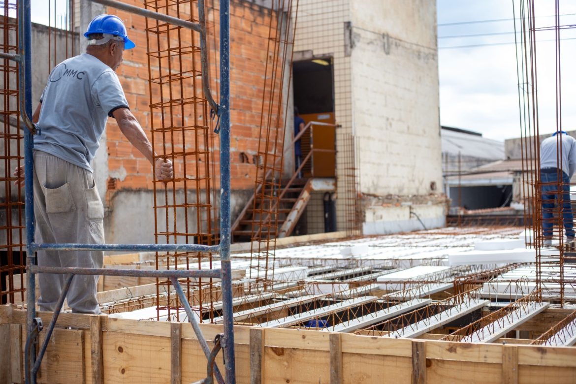 expansão do hospital do retiro, em volta redonda, atinge novas etapas de execução adriana cópio secom