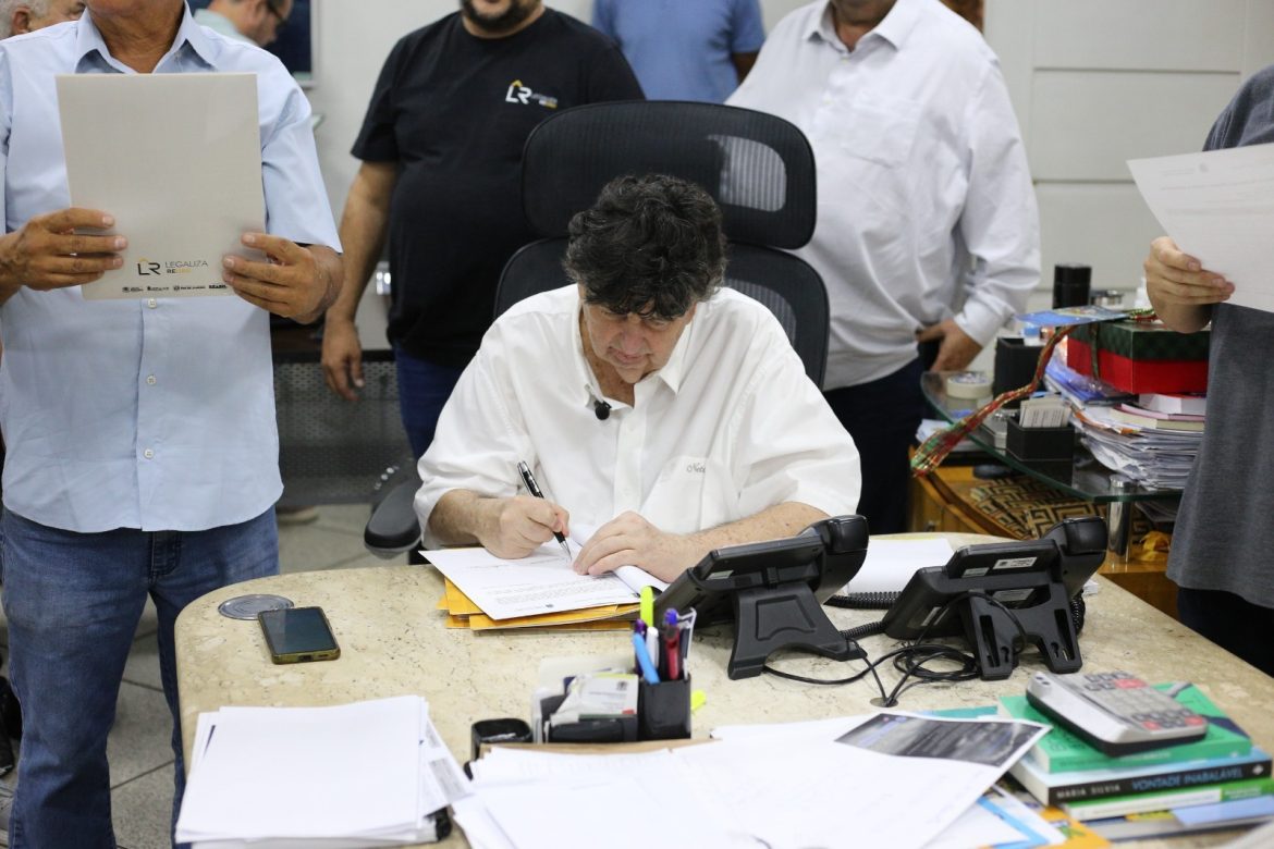 garante rgi a 13 famílias da fazendinha adriana cópio secom