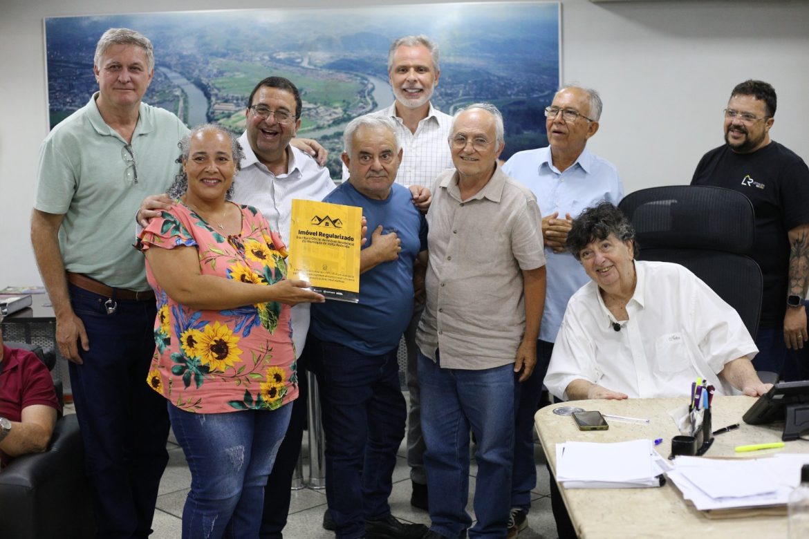 garante rgi a 13 famílias da fazendinha adriana cópio secom111 garante rgi a 13 famílias da fazendinha adriana cópio secom111