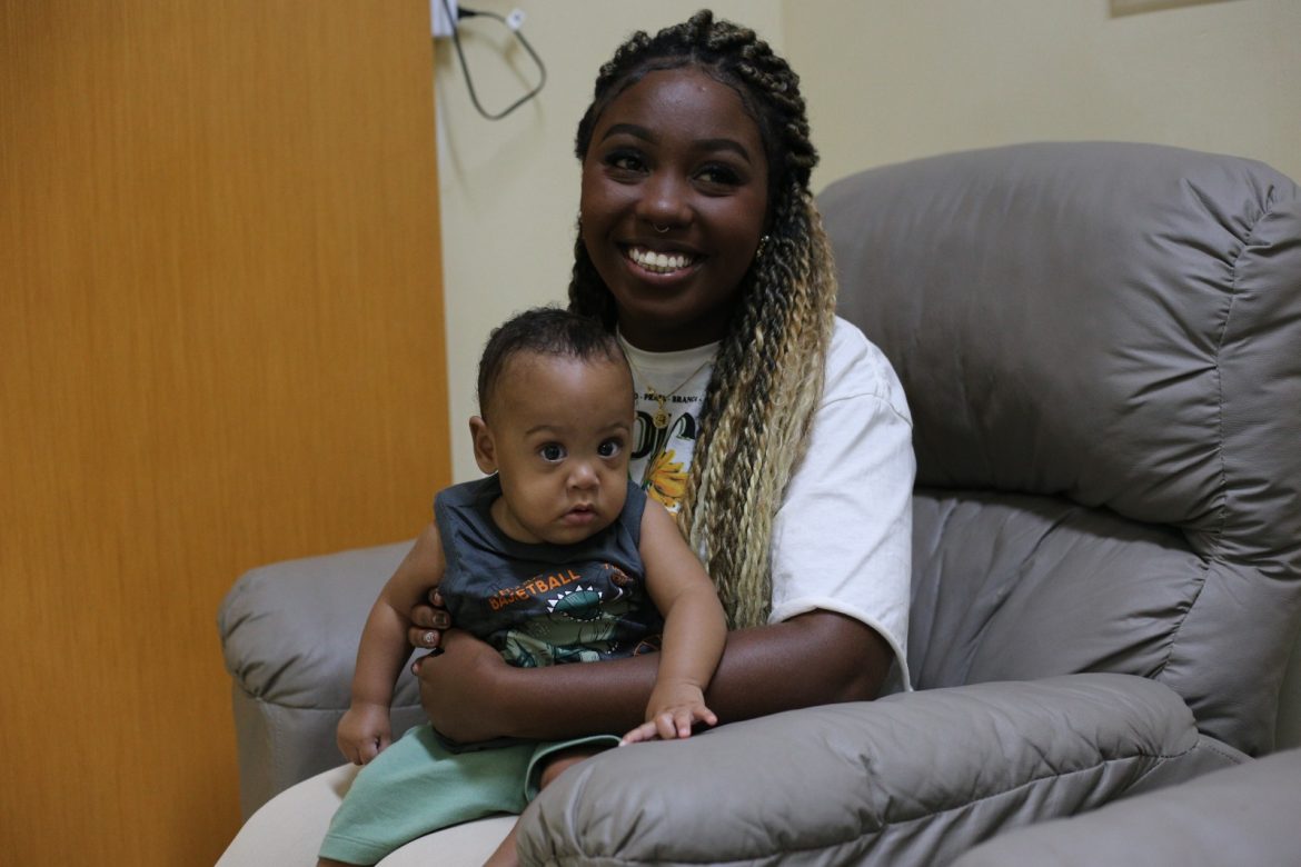 importância do banco de leite de volta redonda é destacada por mãe de prematuros adriana cópio secom importância do banco de leite de volta redonda é destacada por mãe de prematuros adriana cópio secom