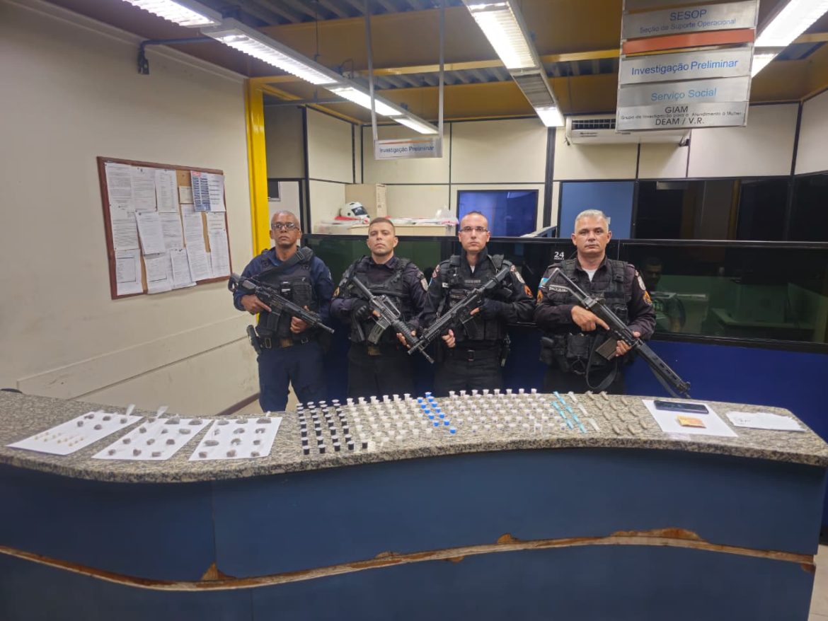 jovem detido com drigas em bara mansa dvulgação