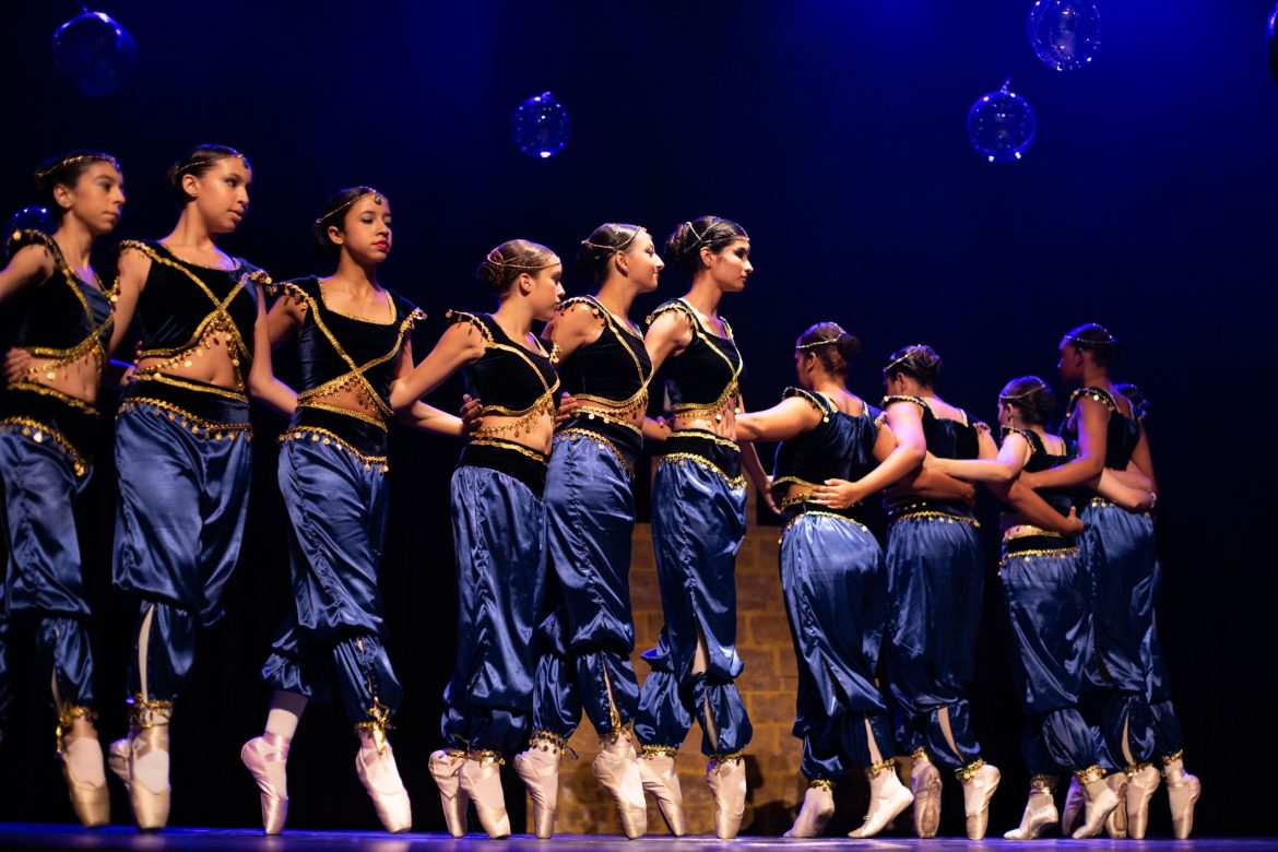 mais de 2,8 mil pessoas presentes nos espetáculos de dança em volta redonda cris oliveira secom111 mais de 2,8 mil pessoas presentes nos espetáculos de dança em volta redonda cris oliveira secom111