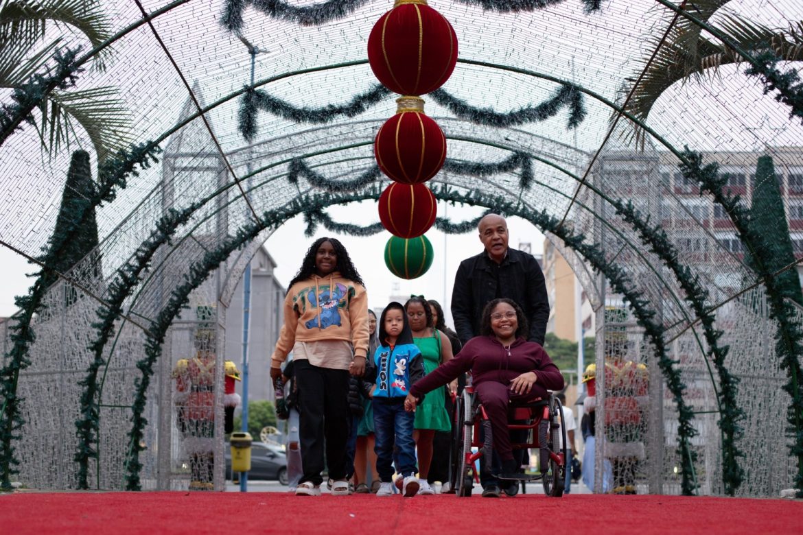 natal inclusivo leva crianças com deficiência à casinha do papai noel em volta redonda cris oliveira secom 1
