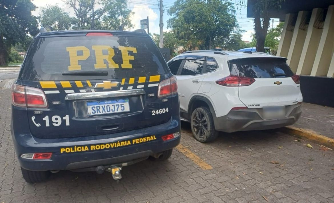o automóvel apreendido transitava com placas clonadas divulgação divulgação